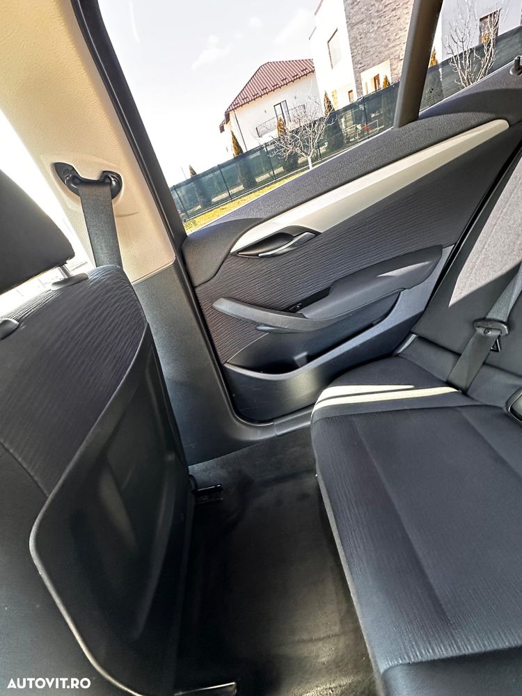 BMW X1 xDrive18d Sport Line - 10