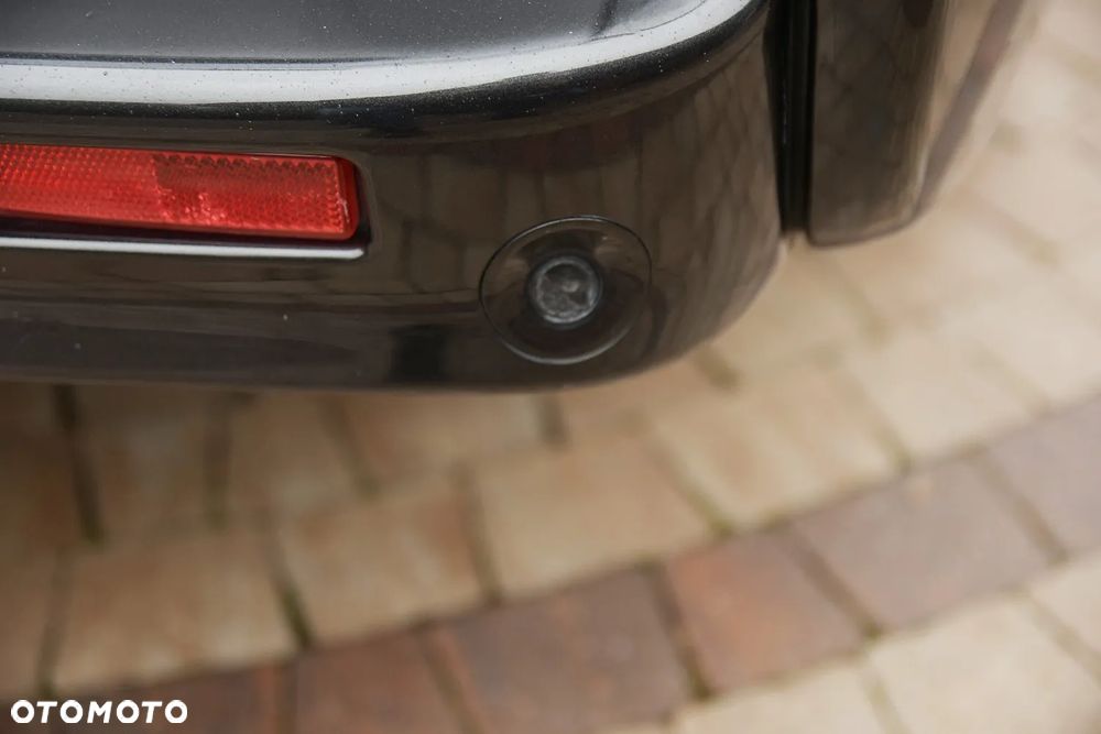 Renault Trafic Grand Passenger Black Edition - 16