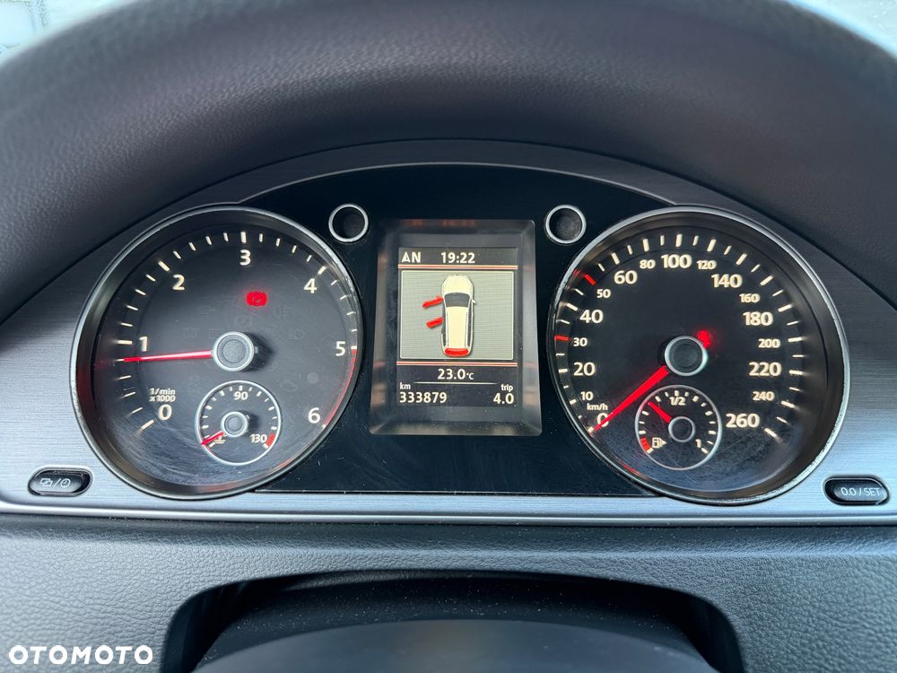 Volkswagen Passat 2.0 BlueTDI SCR Business Edition - 13