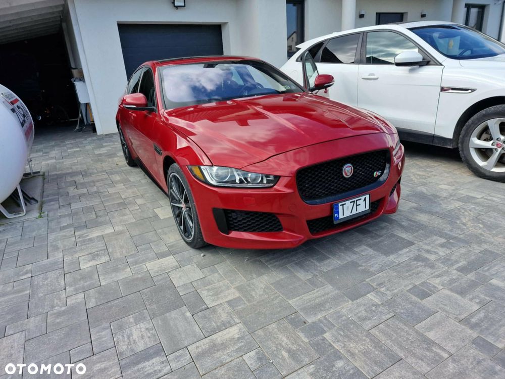Jaguar XE S - 6