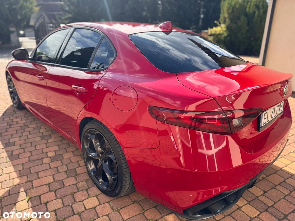 Alfa Romeo Giulia - 19