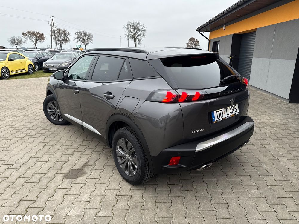 Peugeot 2008 1.2 PureTech Allure S&S EAT8 - 4