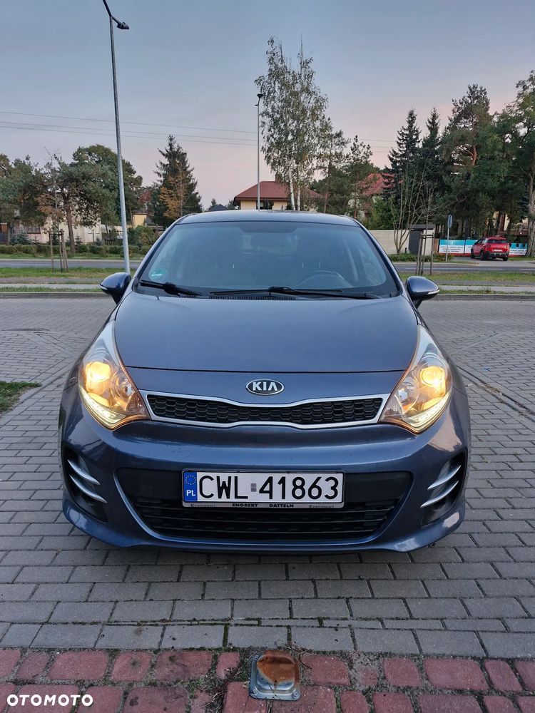 Kia Rio - 12