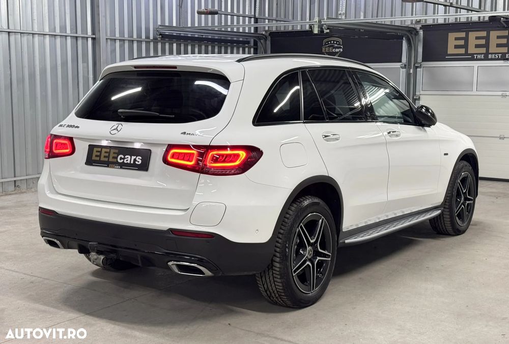 Mercedes-Benz GLC 300 de 4Matic 9G-TRONIC AMG Line Plus - 22