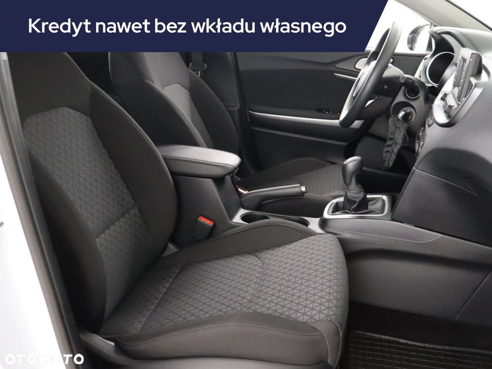 Kia Ceed - 11