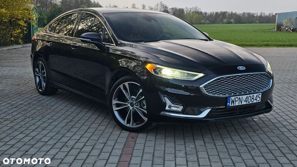 Ford Fusion - 1