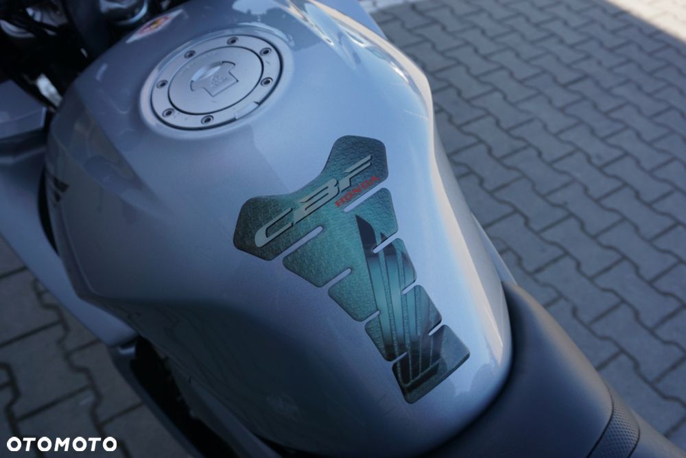 Honda CBF - 15