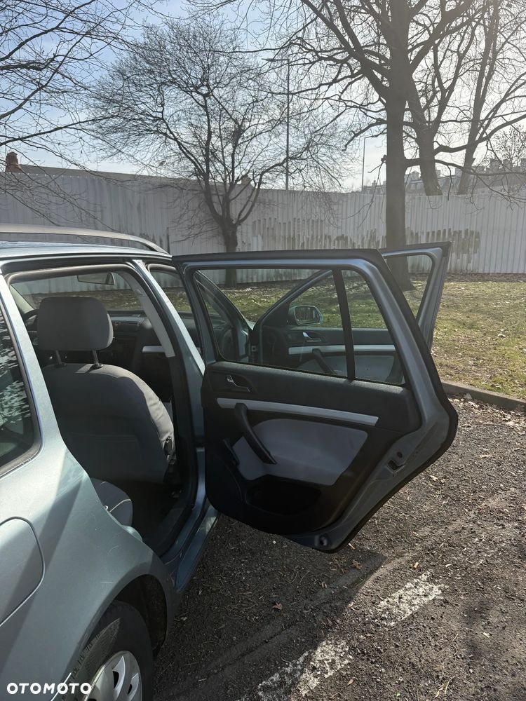 Skoda Octavia 1.6 FSI Ambiente - 13