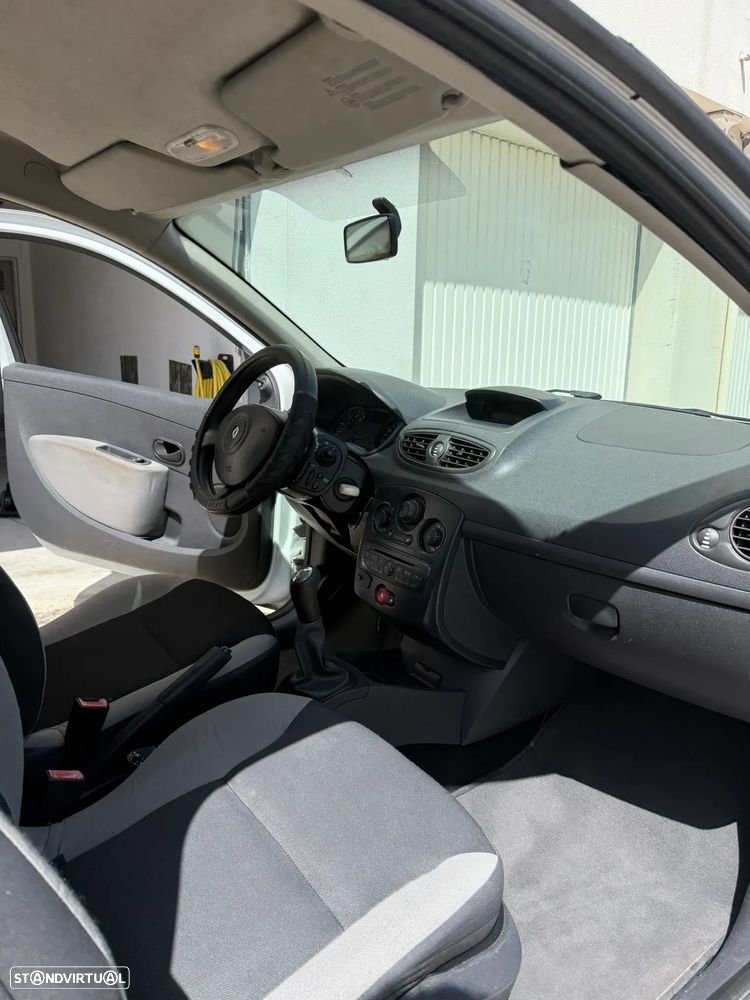 Renault Clio 1.5 dCi Confort - 9