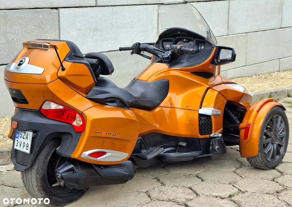 Can-Am Spyder - 6