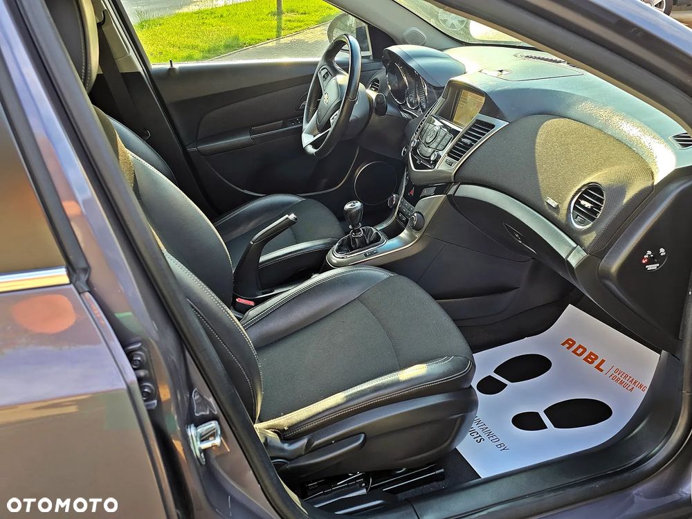 Chevrolet Cruze 1.4 T LT+ - 17