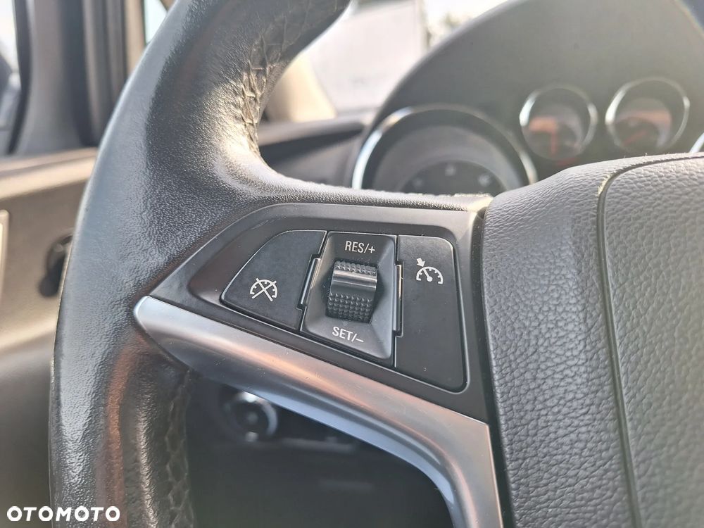 Opel Astra 2.0 CDTI DPF Start/Stop Innovation - 25