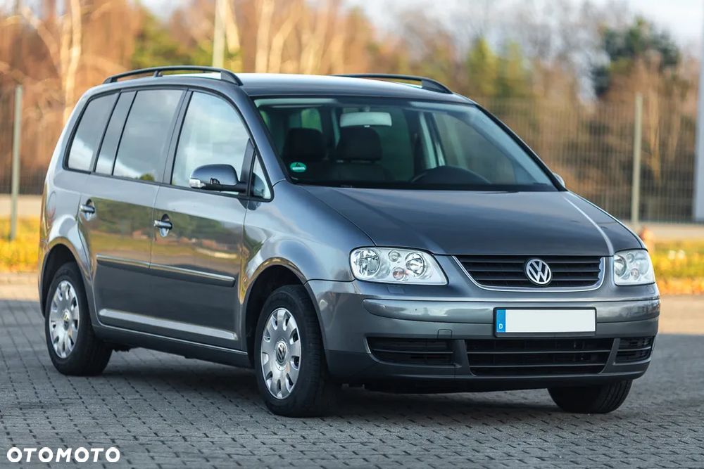 Volkswagen Touran 1.9 TDI DSG Trendline - 9
