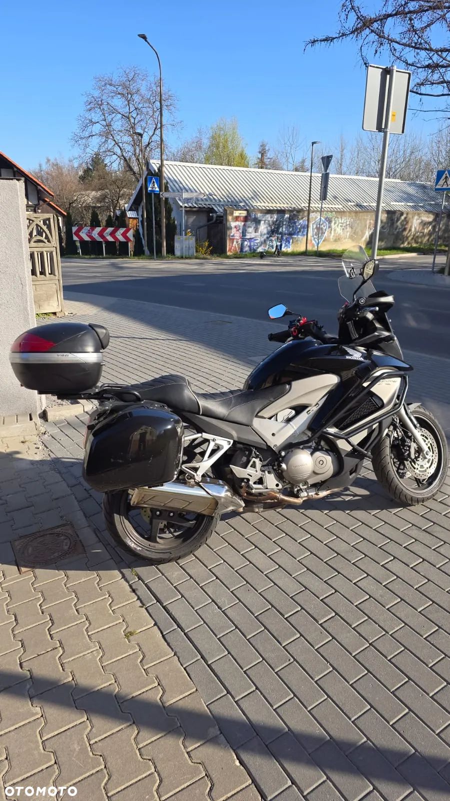 Honda VFR - 1
