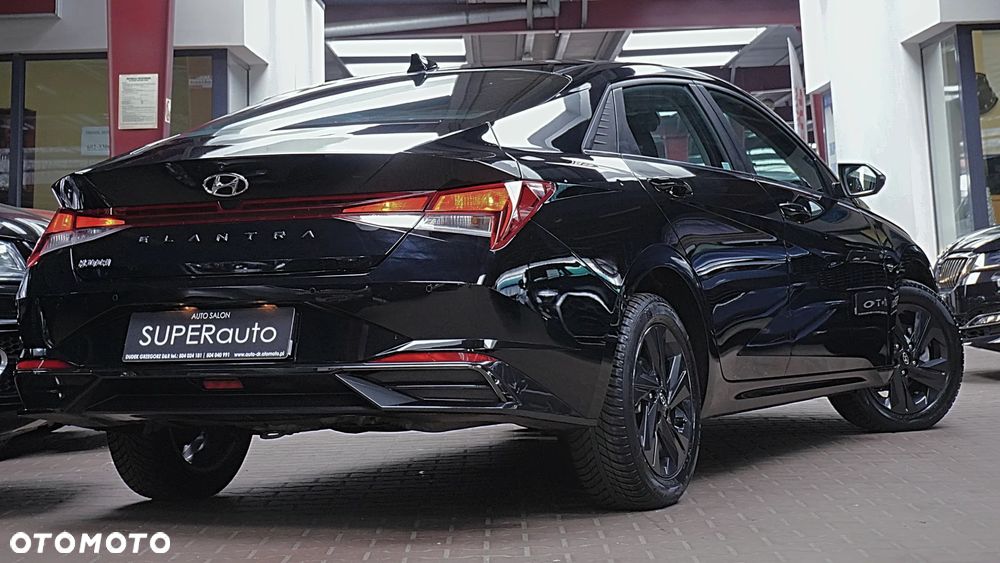 Hyundai Elantra 1.6 Smart CVT - 11