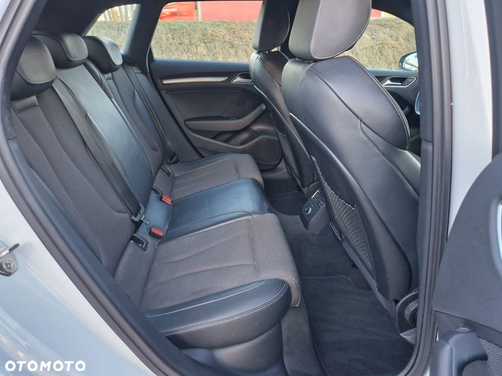 Audi A3 Sportback - 14