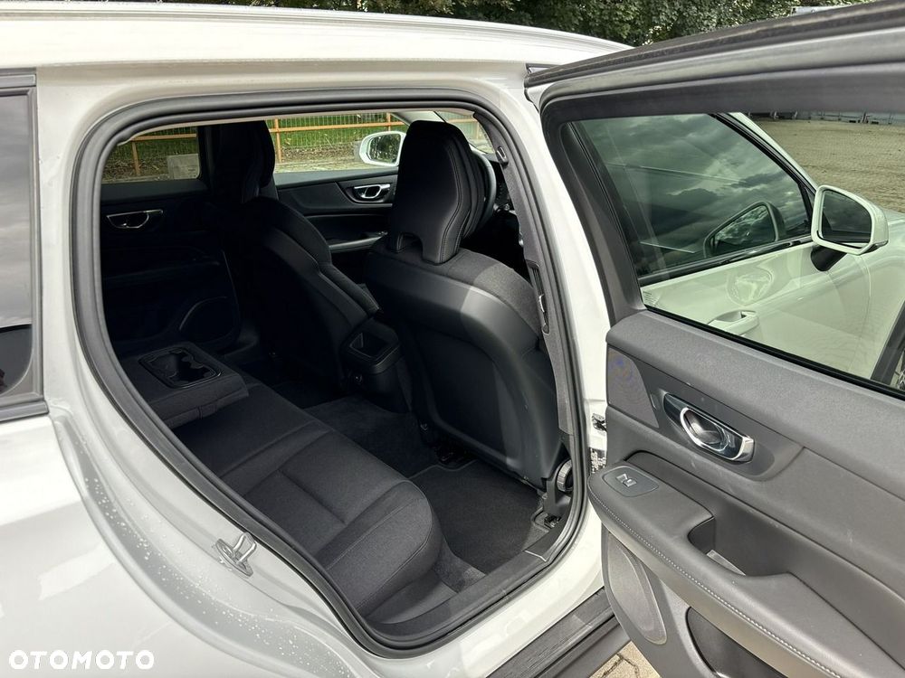 Volvo V60 Cross Country Pro B4 D AWD - 18
