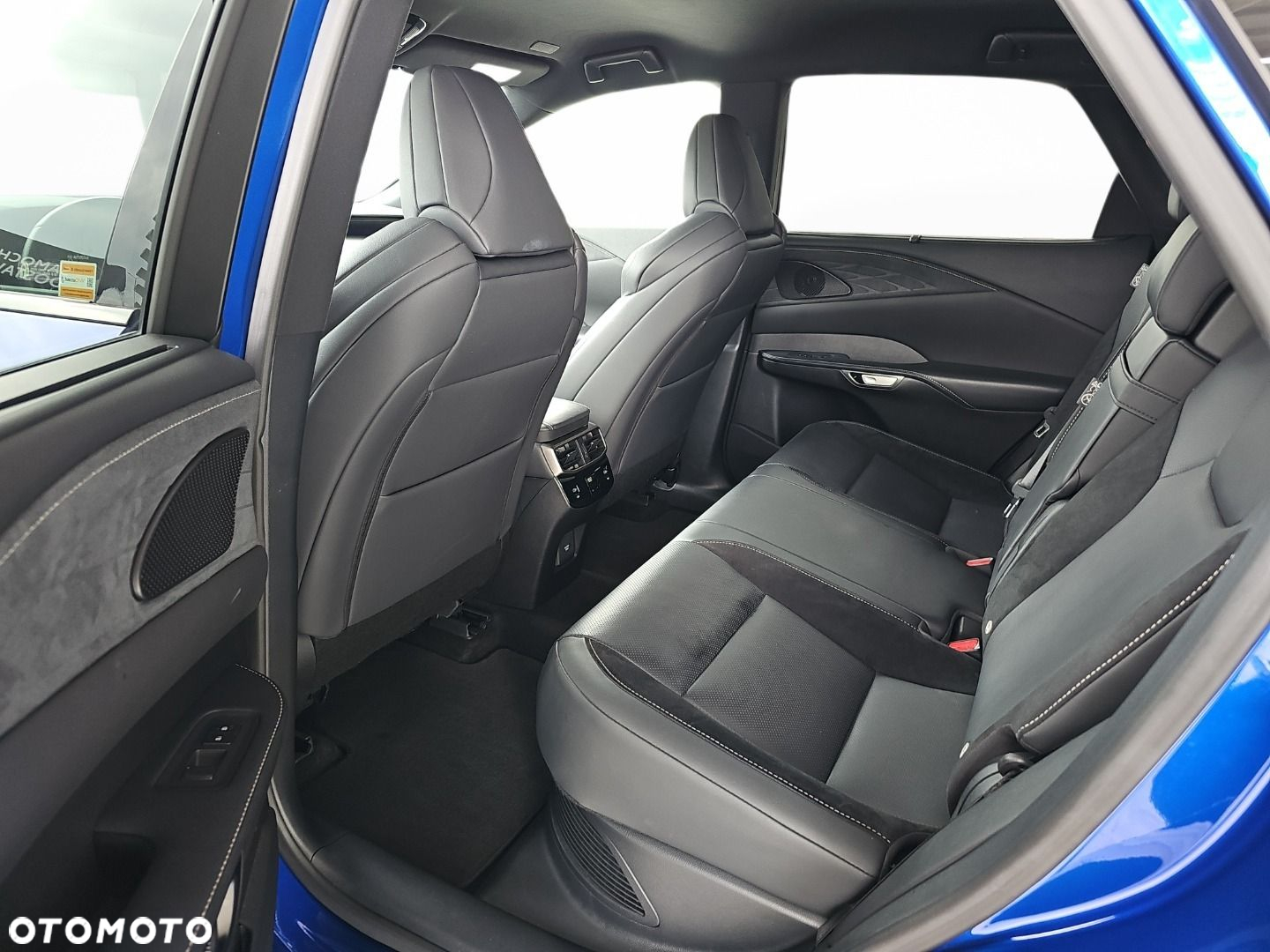 Lexus RX - 31