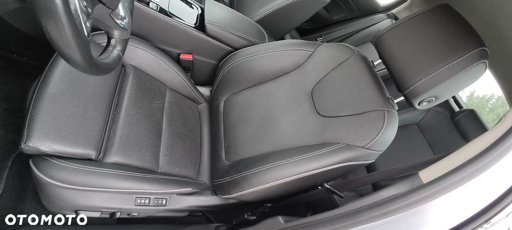 Opel Insignia 2.0 CDTI ecoFLEX Start/Stop Business Innovation - 26