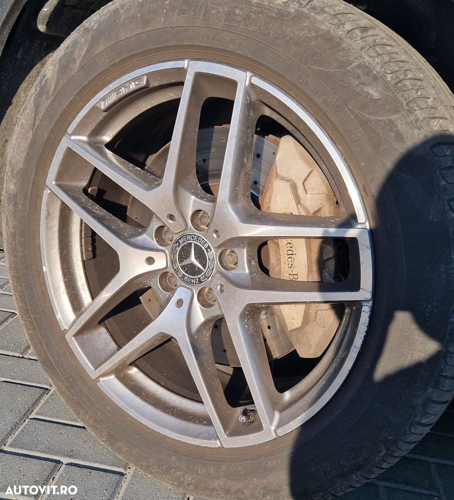 Mercedes-Benz GLC 250 d 4MATIC 9G-TRONIC AMG Line - 12