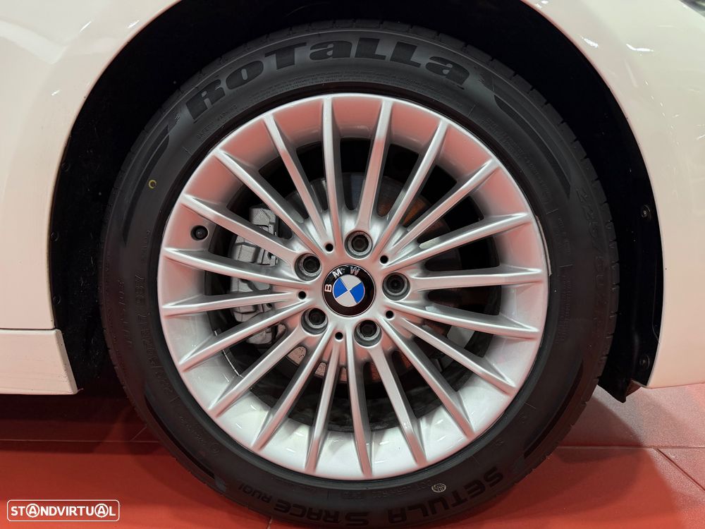 BMW 320 d Sport-Aut. Luxury Line - 7