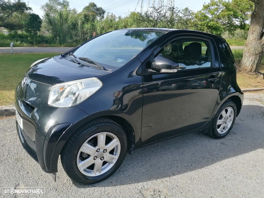 Toyota iQ 1.0 VVT-i Essential+AC - 1