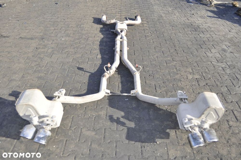 GHIBLI III 3.0 410 KM WYDECH TŁUMIK KOMPLET - 1