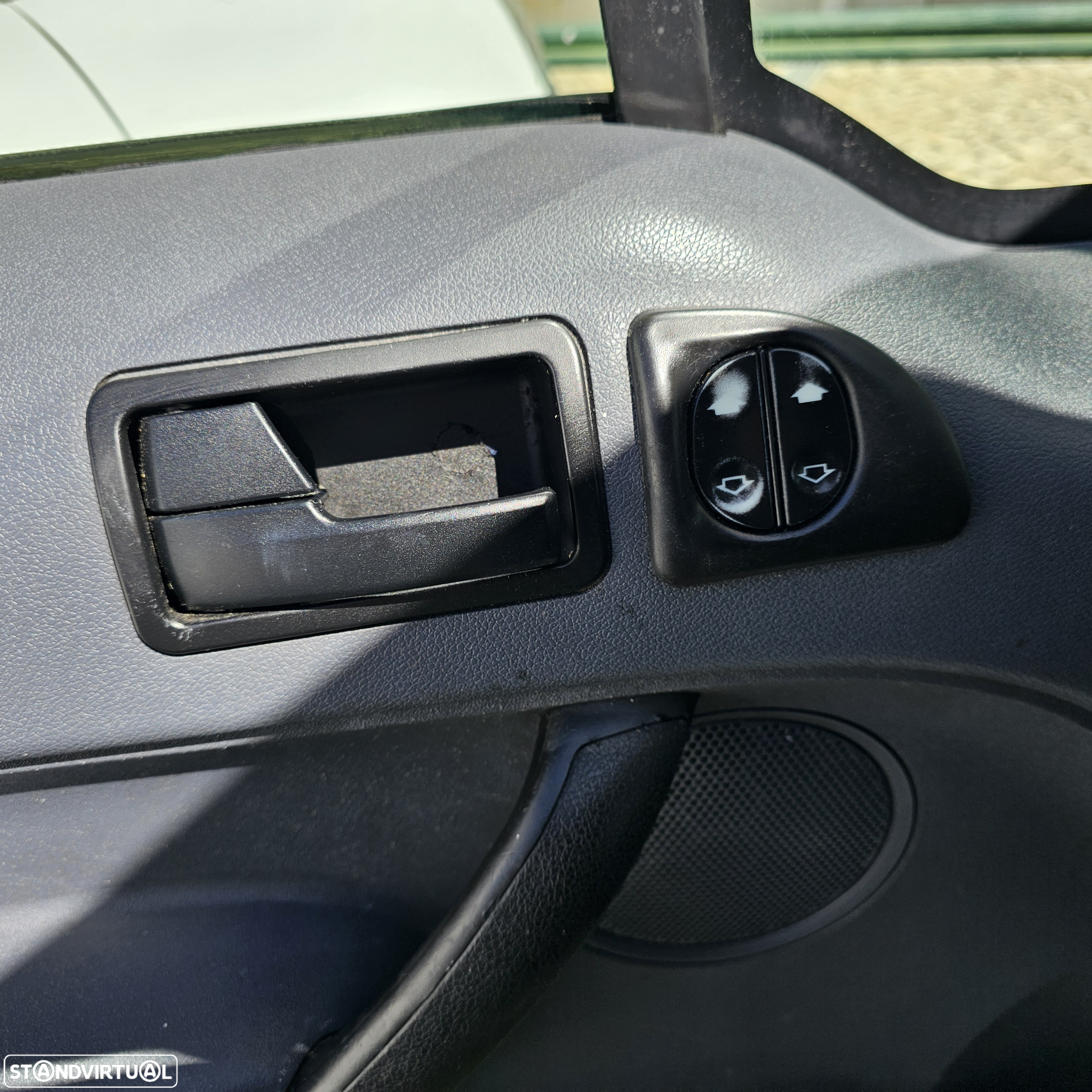 Ford connect tecto alto - 16