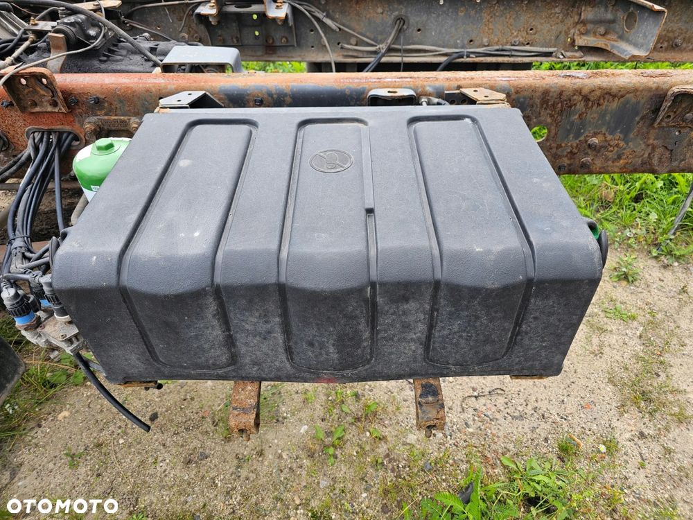 SKRZYNKA PODSTAWA POKRYWA AKUMULATORÓW RENAULT MIDLUM DCI DXI - 1