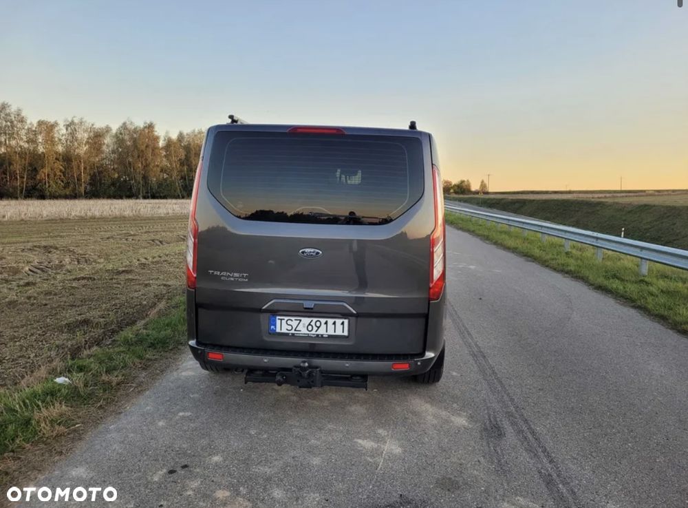 Ford TRANSIT CUSTOM - 4