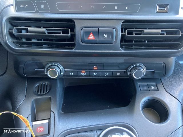Peugeot Partner1.6 HDI L1 HDI IVA DEDUTIVEL - 21