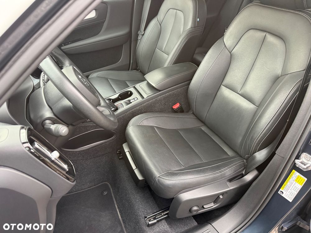 Volvo XC 40 T5 AWD R-Design - 38