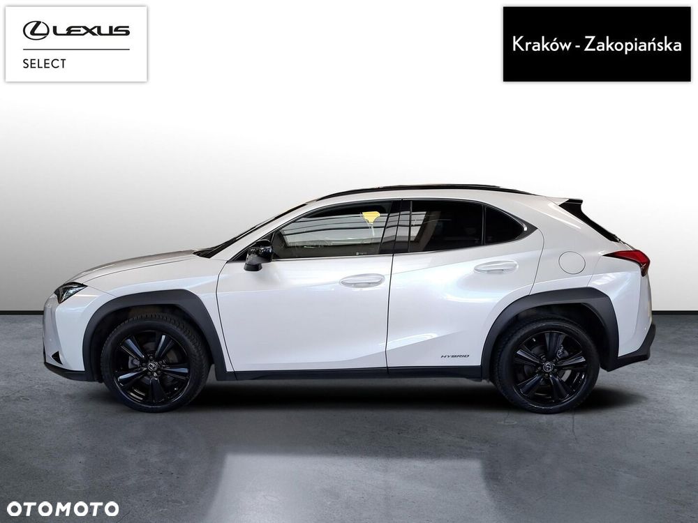 Lexus UX - 3