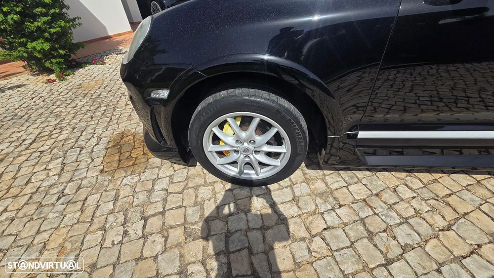 Porsche Cayenne - 19