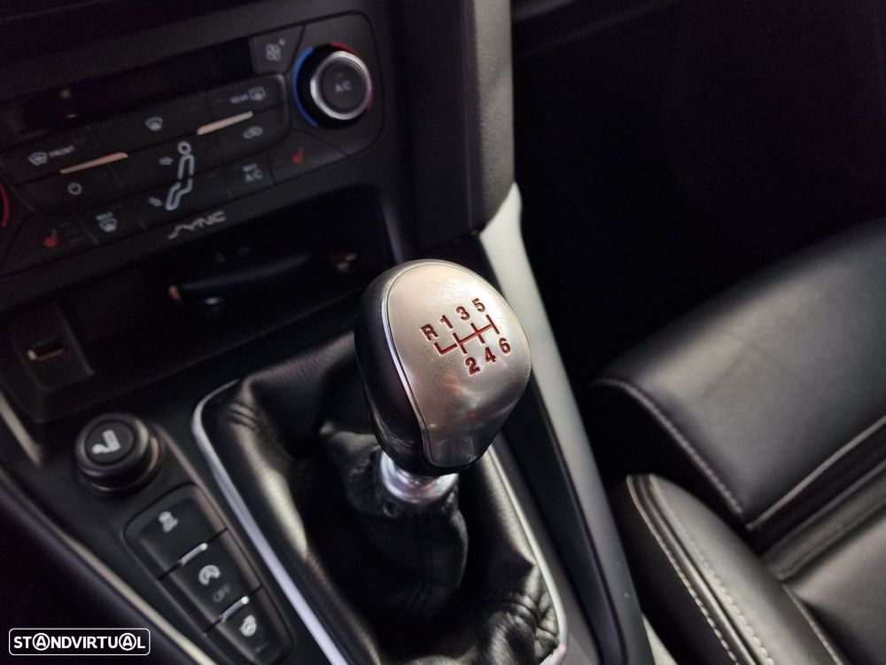 Ford Focus SW 2.0 TDCi ST-2 - 26