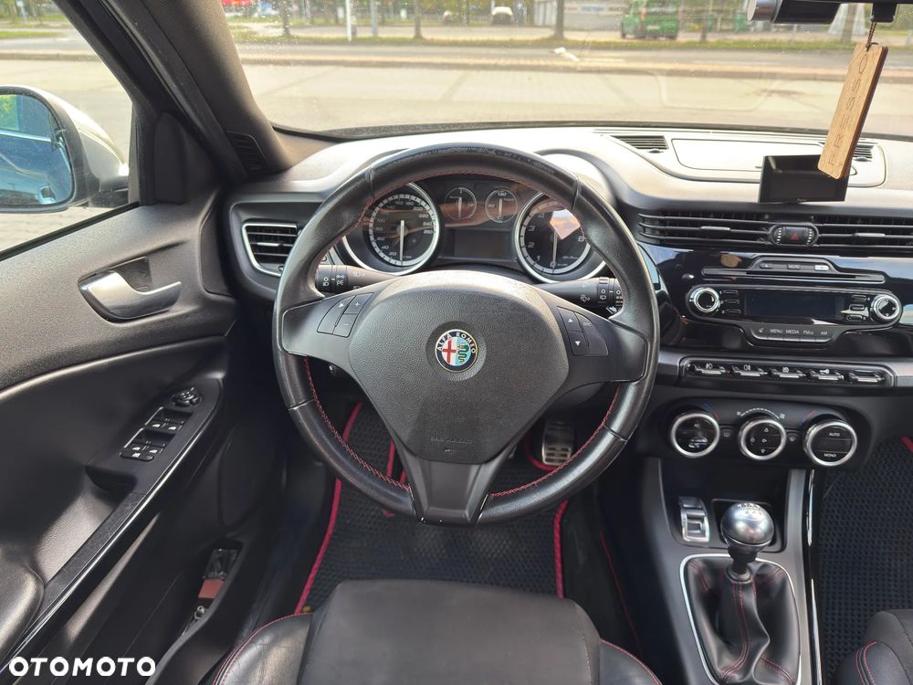 Alfa Romeo Giulietta 1.4 TB Distinctive - 16