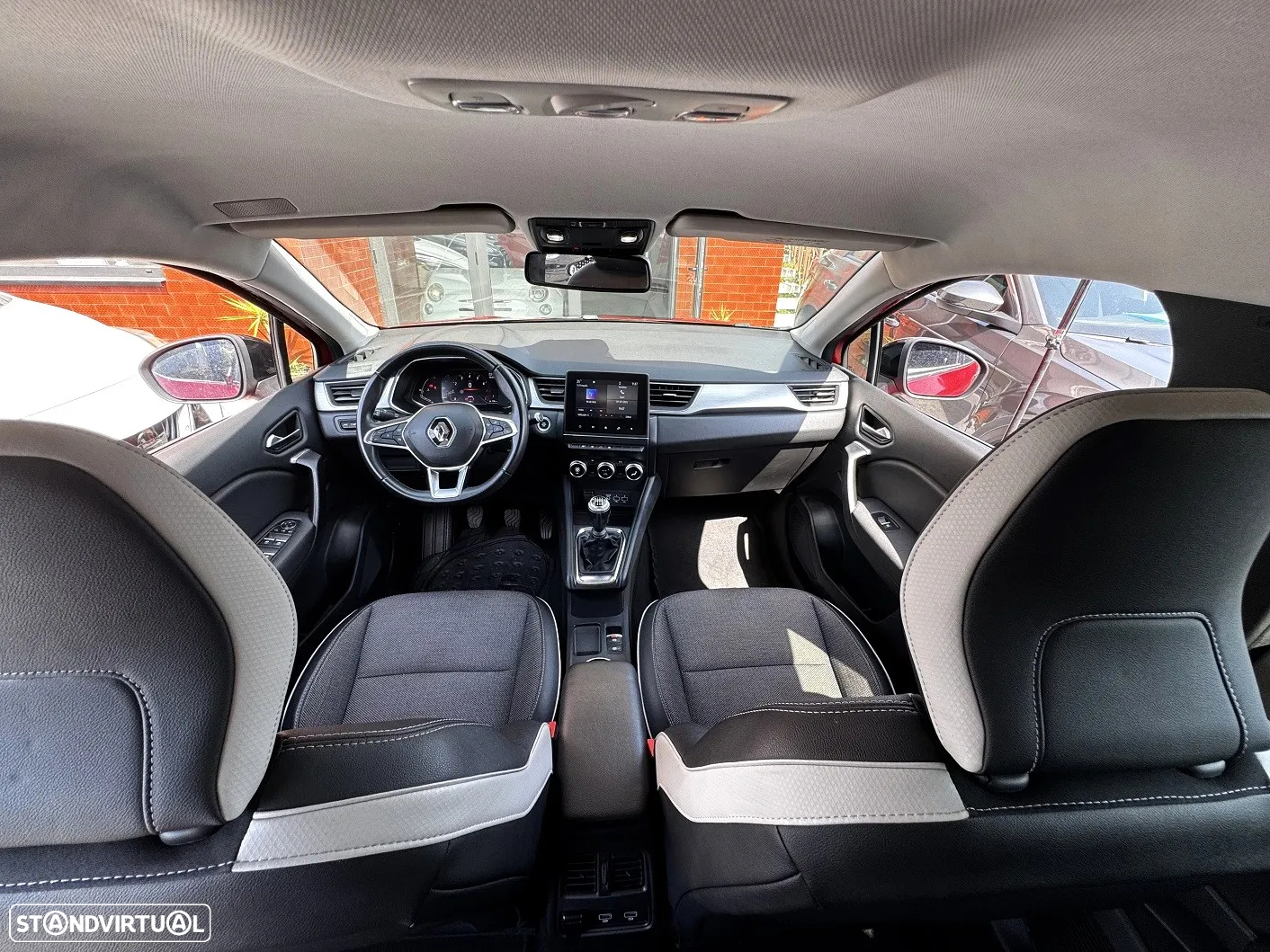 Renault Captur 1.0 TCe Exclusive - 17