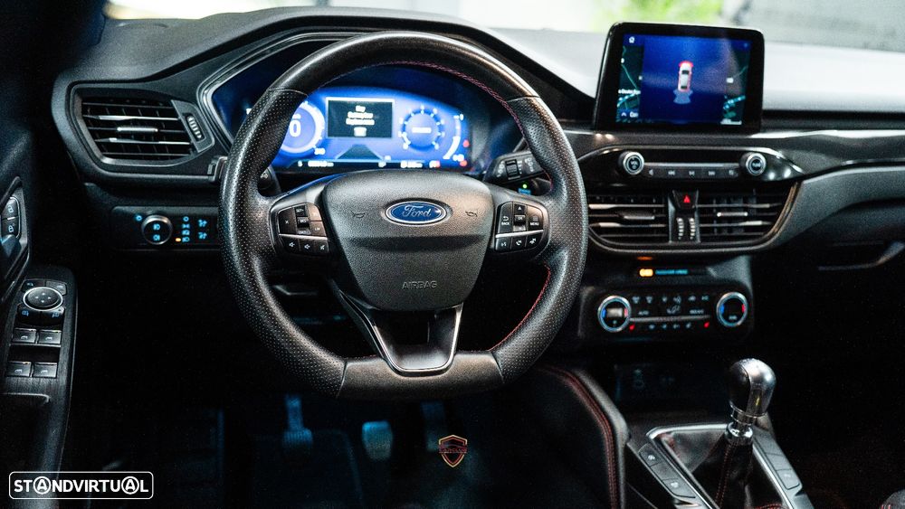Ford Kuga 1.5 EcoBoost ST-LINE - 22