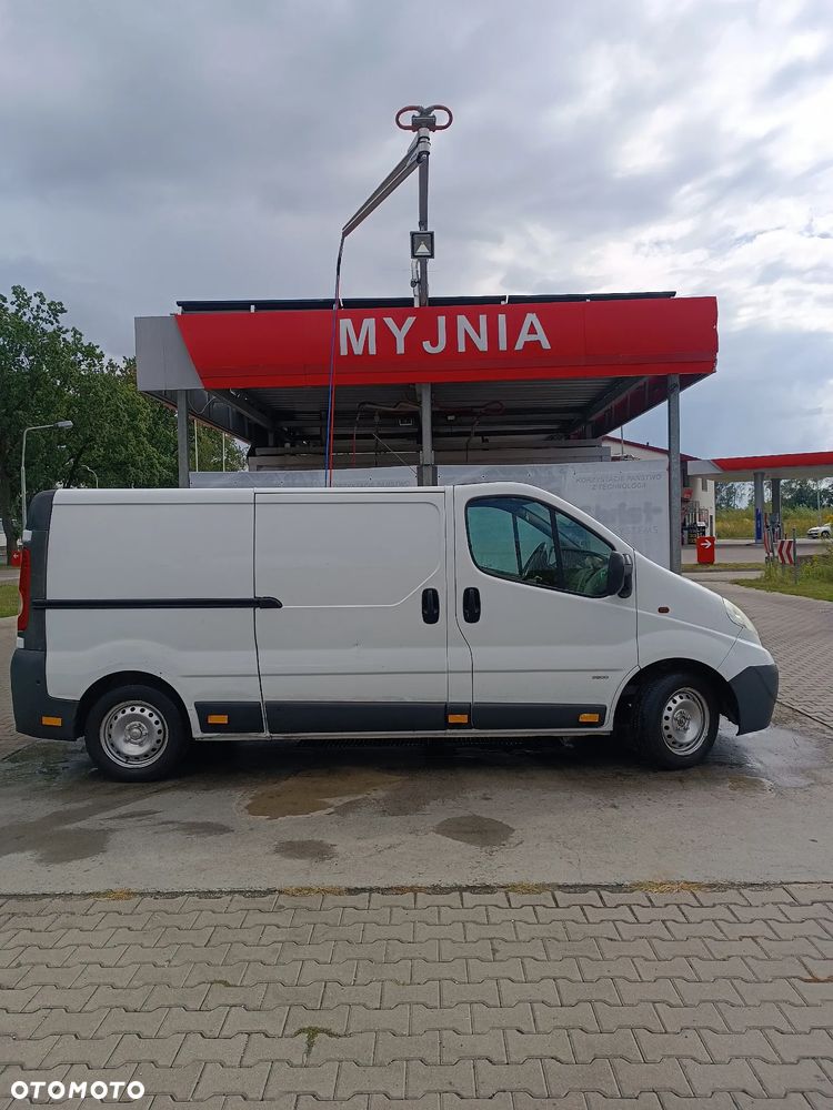 Opel Vivaro - 1