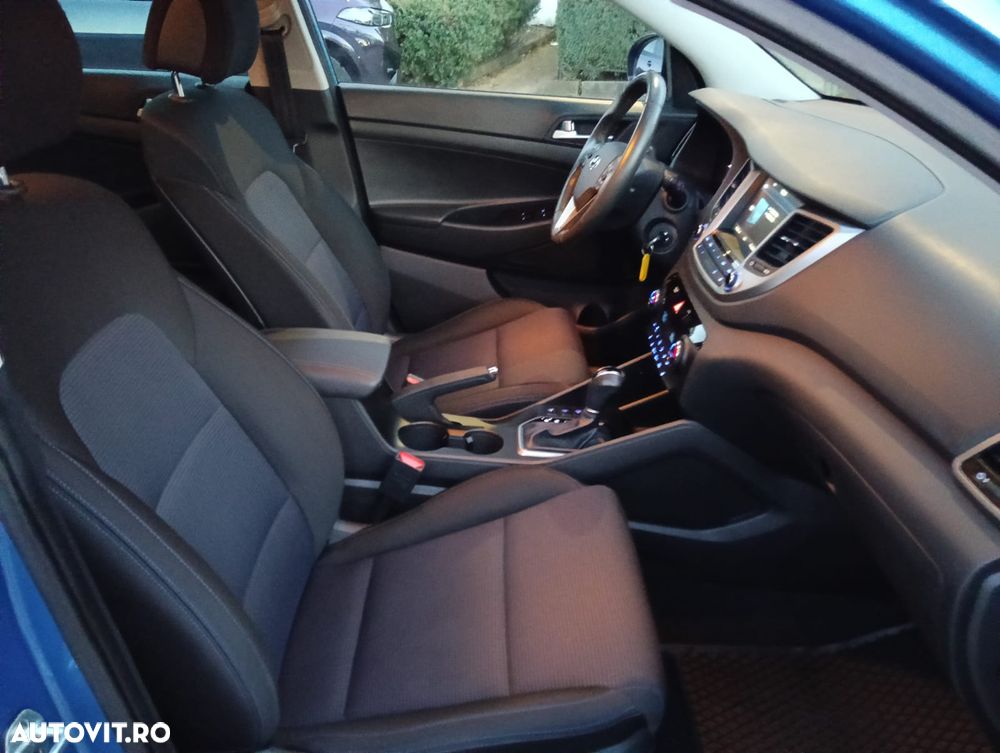 Hyundai Tucson blue 1.7 CRDi 2WD DCT Premium - 23