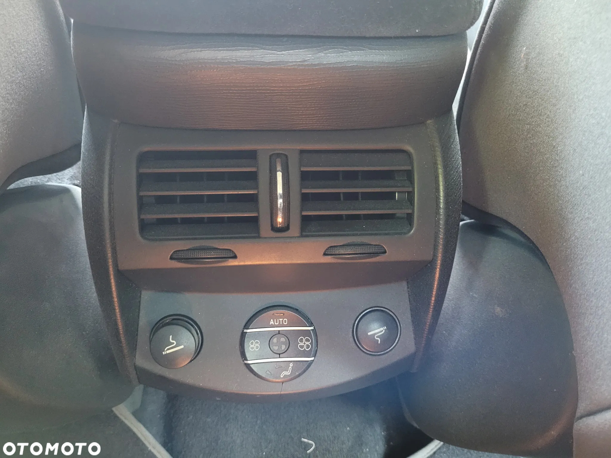 Citroën C6 2.2 HDi - 14