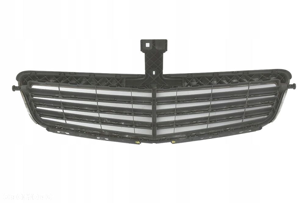 grill atrapa * chłodnicy mercedes c w204 - 2