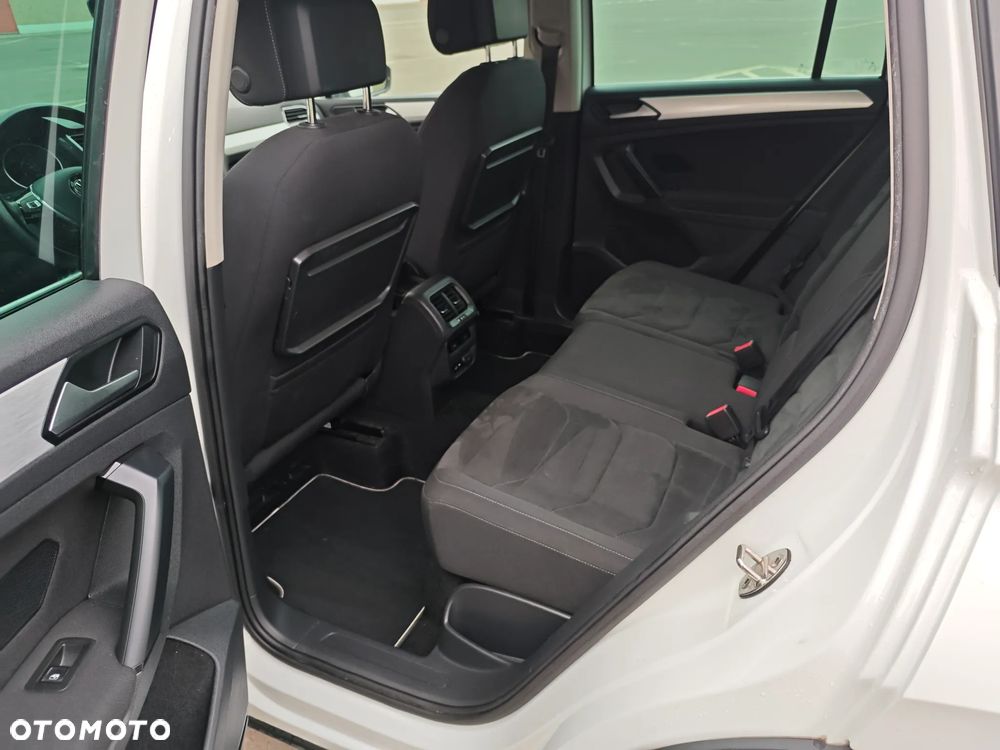 Volkswagen Tiguan 1.5 TSI EVO Comfortline - 17