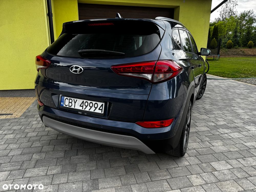 Hyundai Tucson 1.7 CRDI BlueDrive Style 2WD - 11