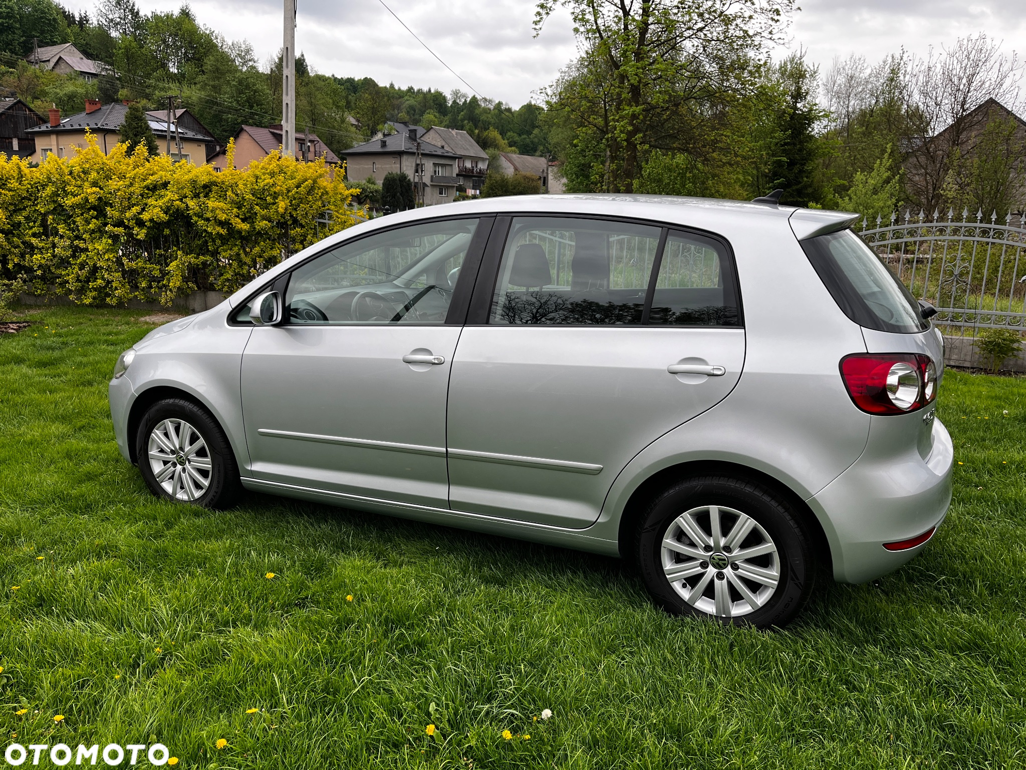 Volkswagen Golf Plus 1.6 TDI BlueMot Comfortline - 3