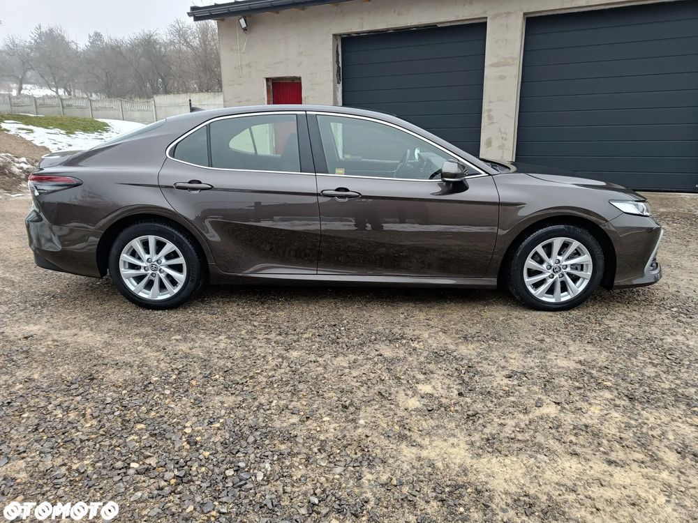 Toyota Camry 2.5 Hybrid Comfort CVT - 3