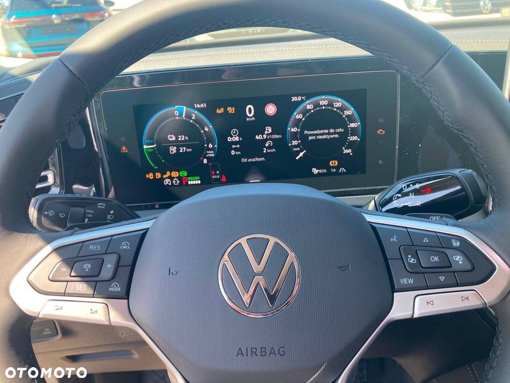 Volkswagen Tiguan - 8