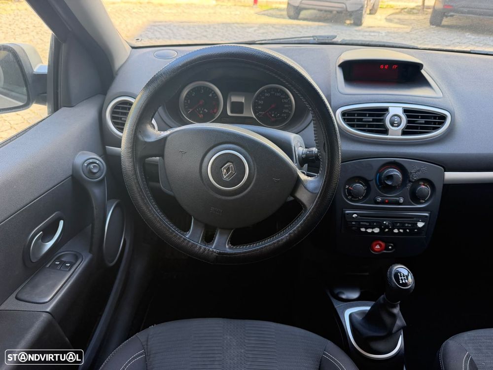 Renault Clio 1.5 dCi Confort - 11