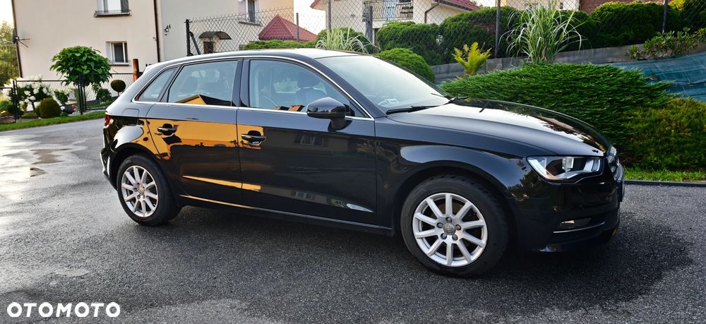 Audi A3 Sportback 1.6 TDI Ambiente - 3