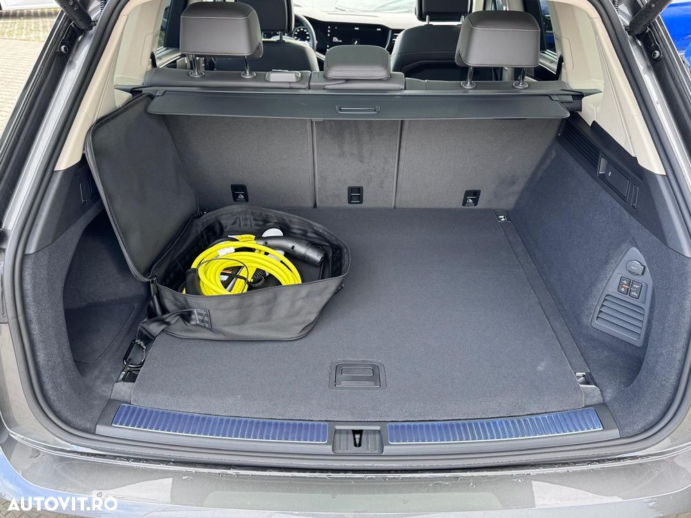 Volkswagen Touareg V6 TSI eHybrid PHEV Elegance - 34
